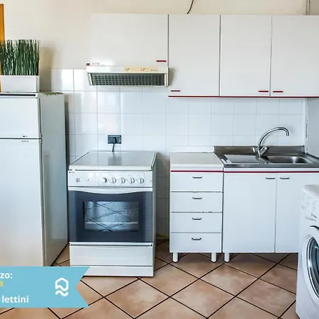 Senigallia, Bilocale Sul Mare Con Inclusa - Se004